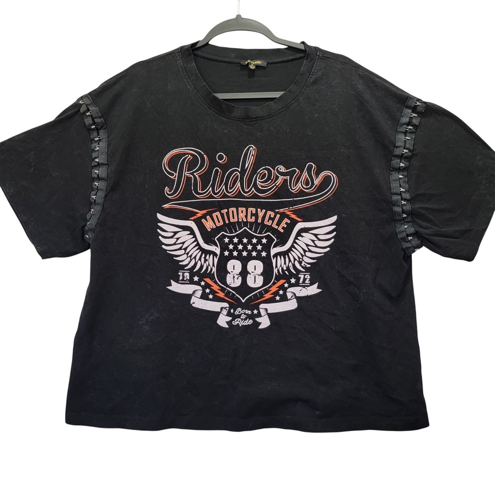 Ruby & Lace+ Riders Motorcycle Graphic Tee Cropped Black Hooks Detail 2X Rock